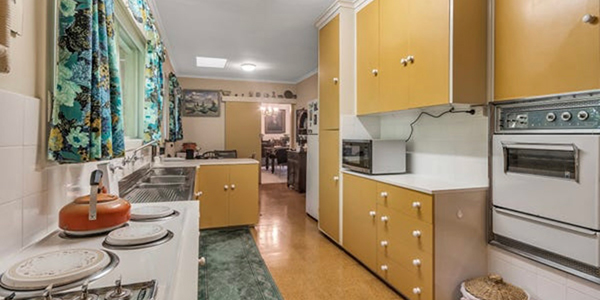 Stirling House - Kitchen before